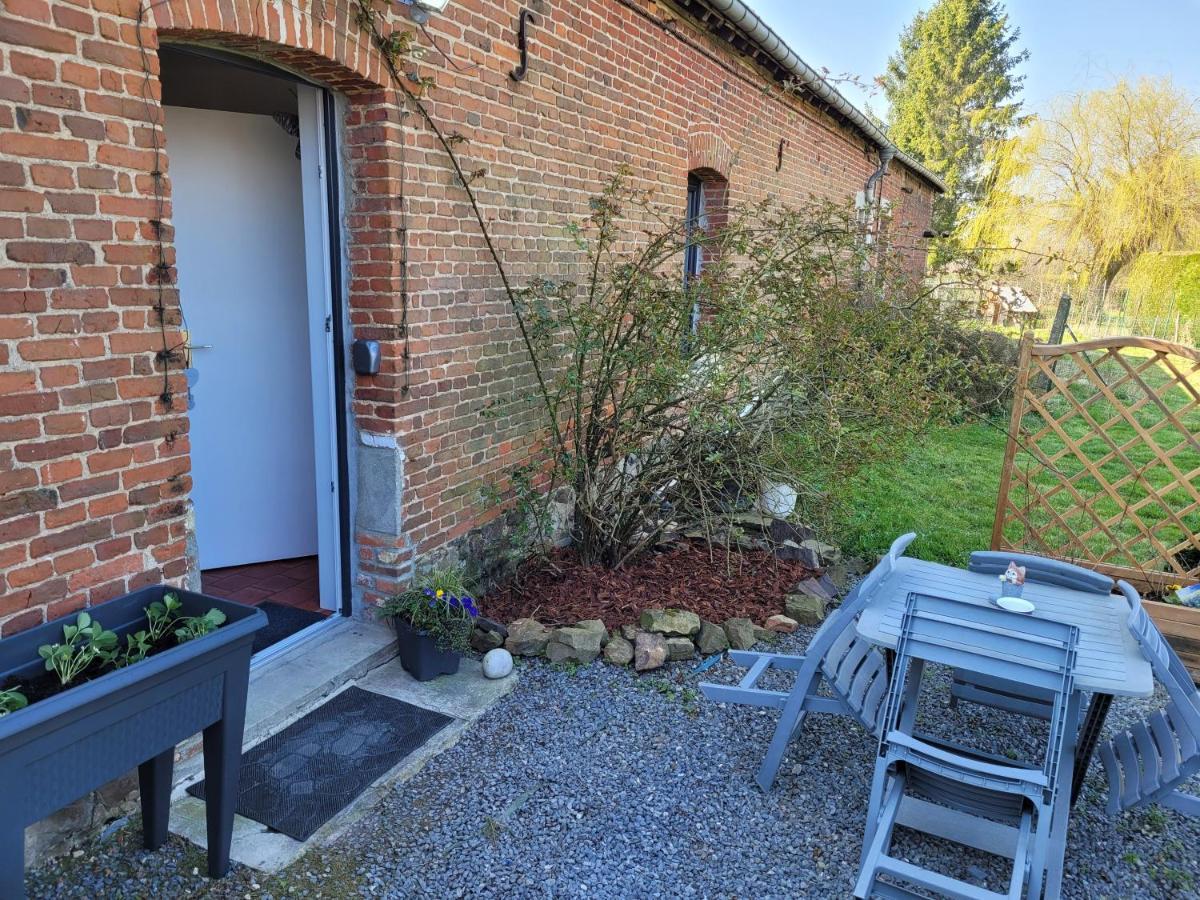 Studio Bienvenue Du Cote De Chez Nous Avec Jardin Privatif Wignehies Kültér fotó