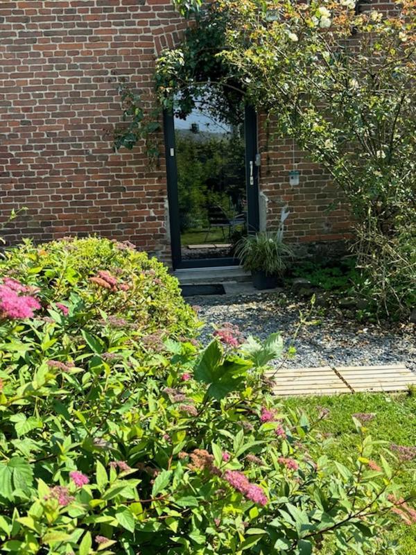 Studio Bienvenue Du Cote De Chez Nous Avec Jardin Privatif Wignehies Kültér fotó