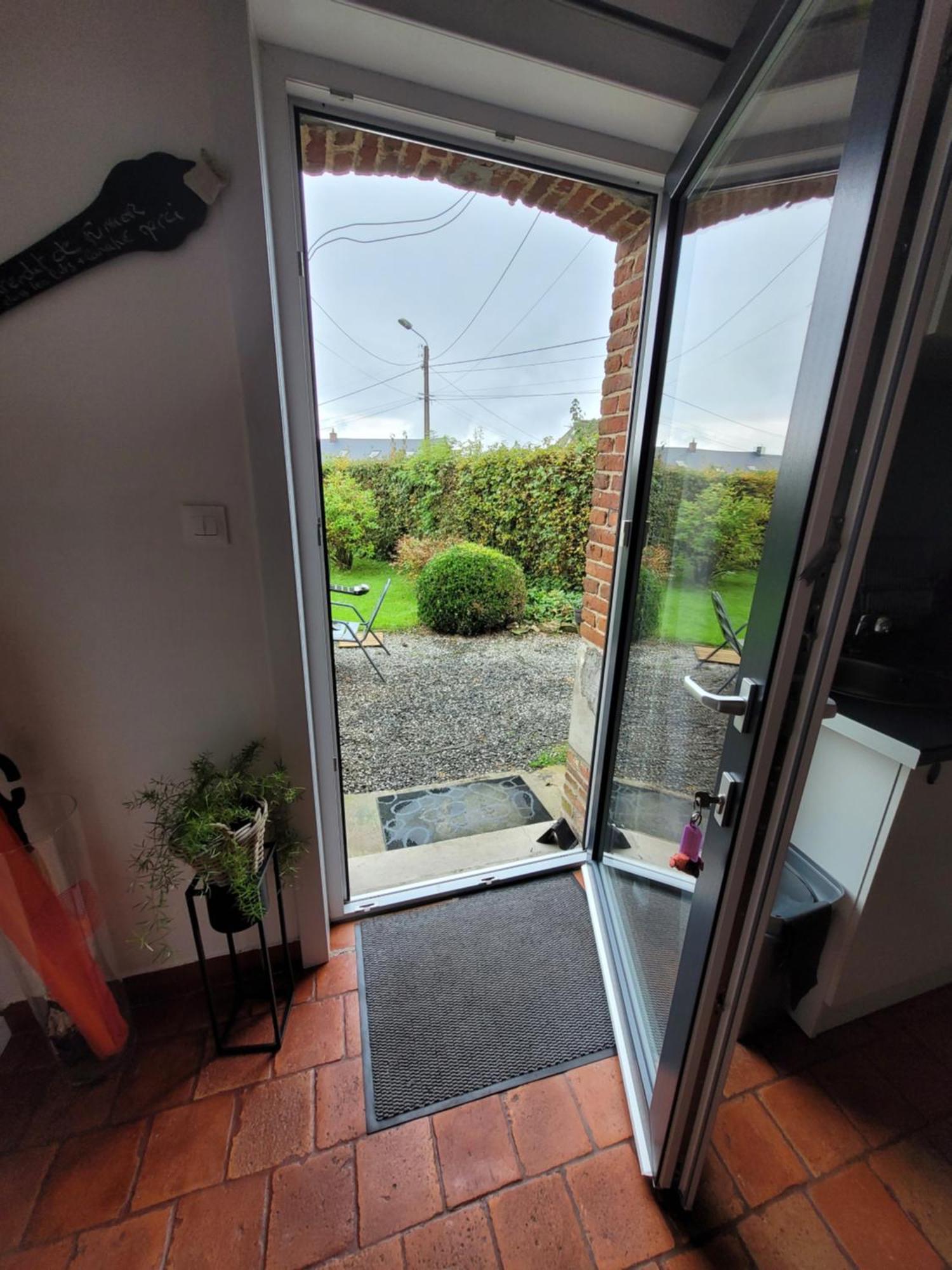 Studio Bienvenue Du Cote De Chez Nous Avec Jardin Privatif Wignehies Kültér fotó